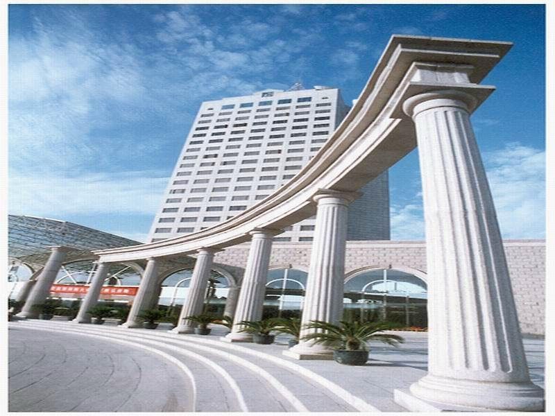 Grand Regency Hotel Qingdao Eksteriør billede