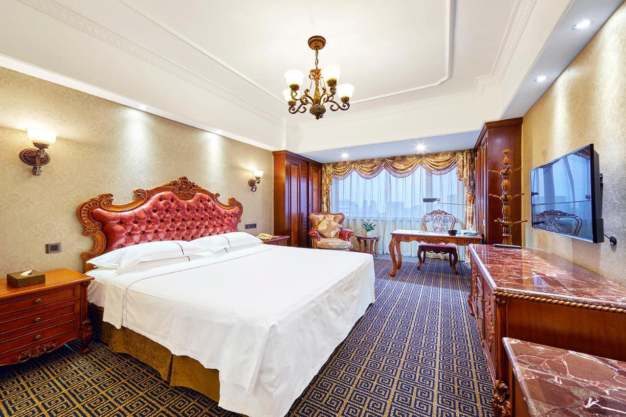 Grand Regency Hotel Qingdao Eksteriør billede