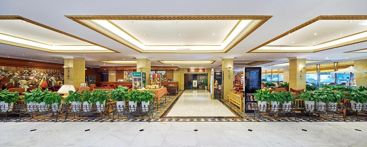 Grand Regency Hotel Qingdao Eksteriør billede